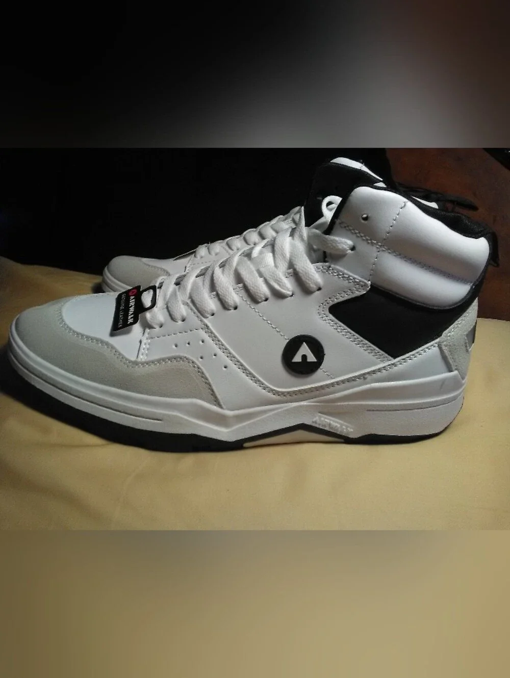 Airwalk high top